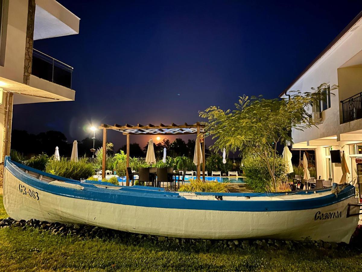 Ancient Well Hotel โซโซโปล ภายนอก รูปภาพ